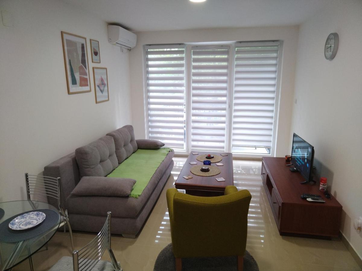 Apartman "N" Srebrno Jezero Ostrovo Exterior photo